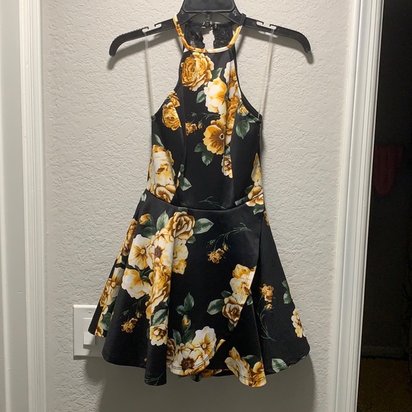 Windsor Pants - Windsor Floral Open Back Romper Dress